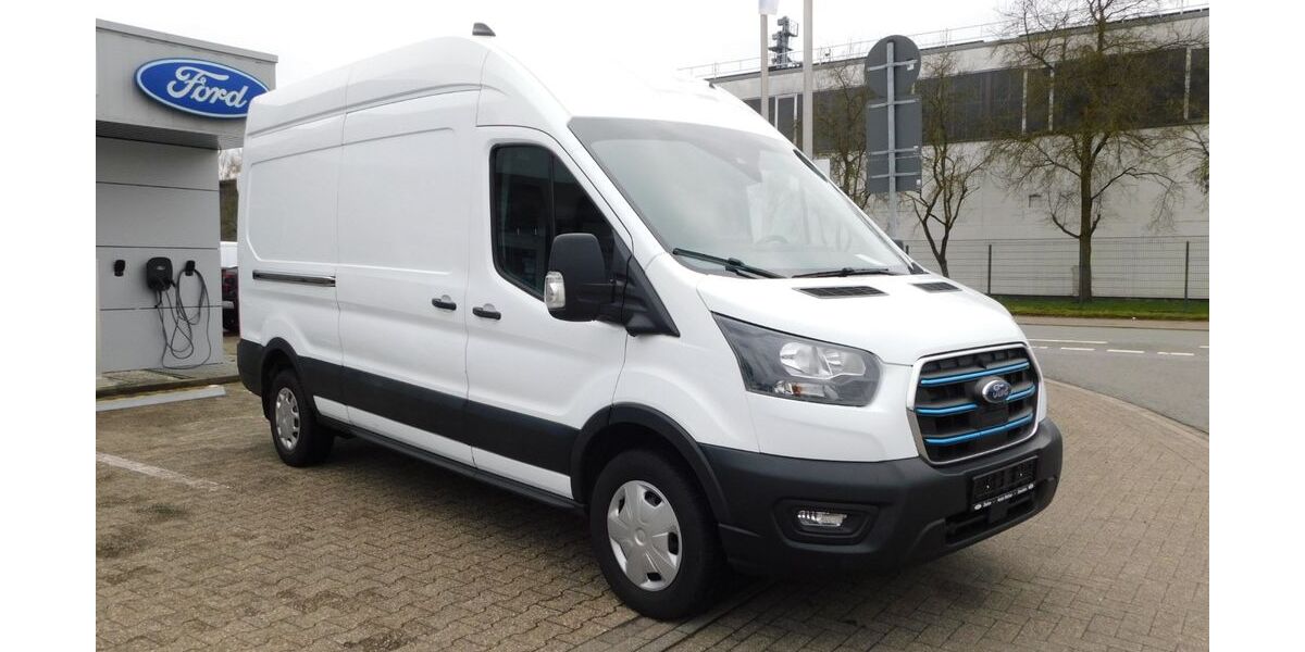 Ford Transit 81.000 km 21.390 &euro; Selm 59379