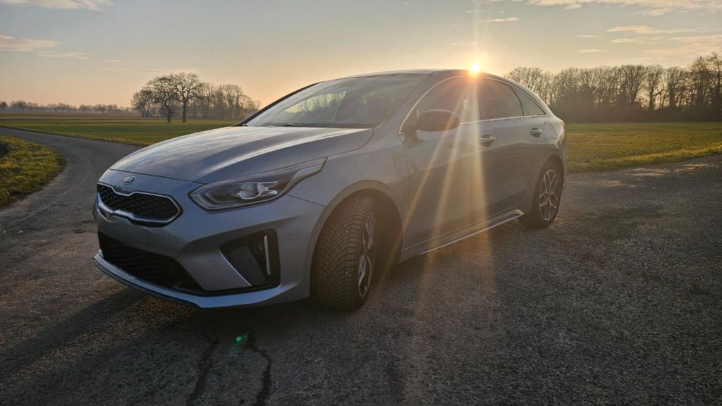 Kia pro ceed / ProCeed 75.000 km 21.000 &euro; Kamen 59174