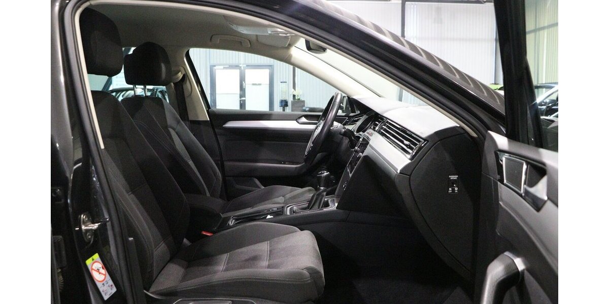 VW Passat 1.4 TSI Comfortline NAVI-DM+APPLE+ANDROID 159.000 km 12.111 &euro; Hamm 59077