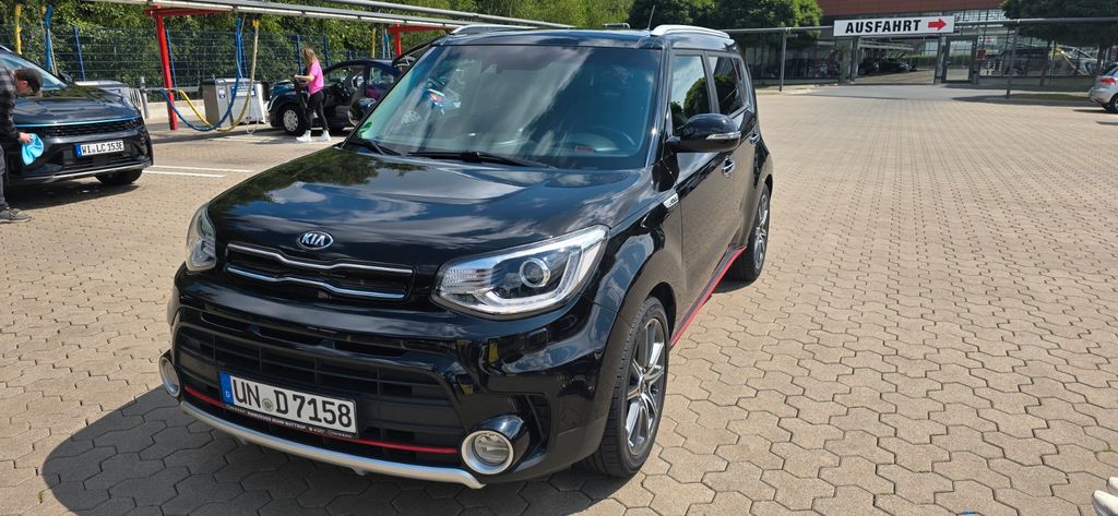 Kia Soul 62.149 km 15.500 &euro; Kamen 59174