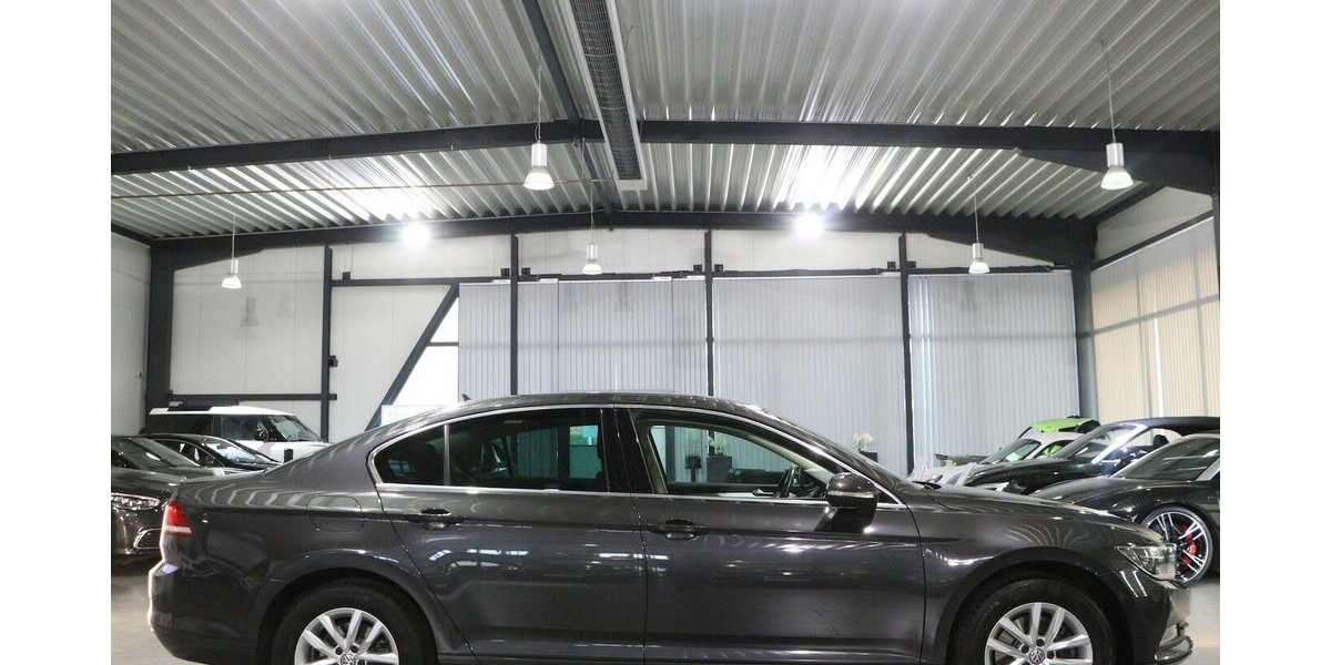 VW Passat 1.4 TSI Comfortline NAVI-DM+APPLE+ANDROID 159.000 km 12.111 &euro; Hamm 59077