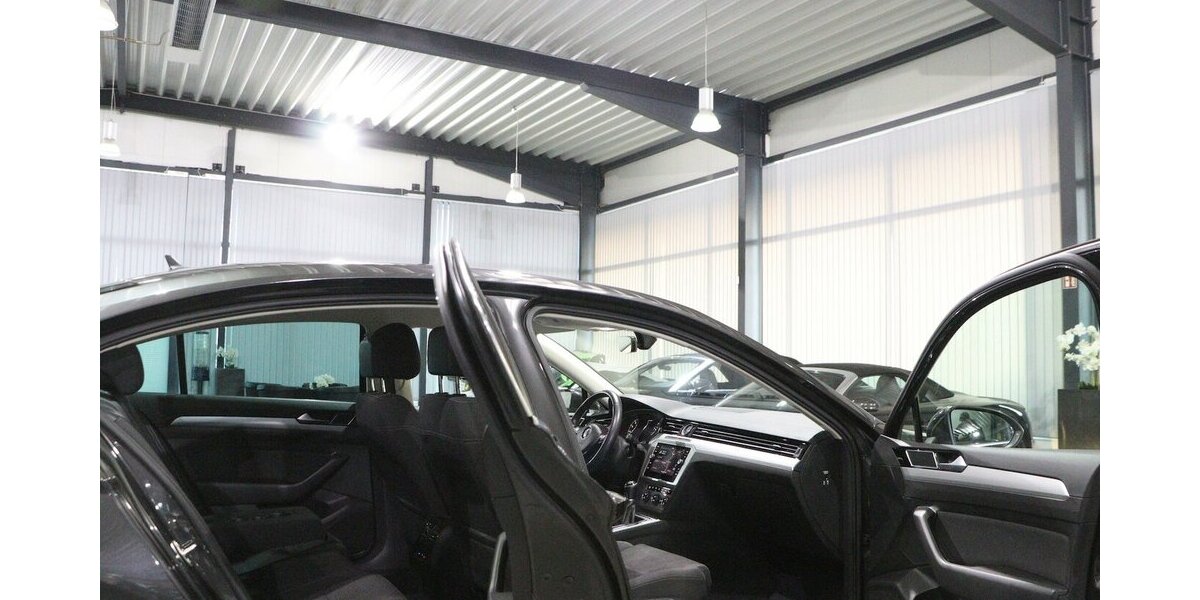 VW Passat 1.4 TSI Comfortline NAVI-DM+APPLE+ANDROID 159.000 km 12.111 &euro; Hamm 59077