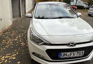 Hyundai i20 87.000 km 8.300 &euro; Bergkamen 59192