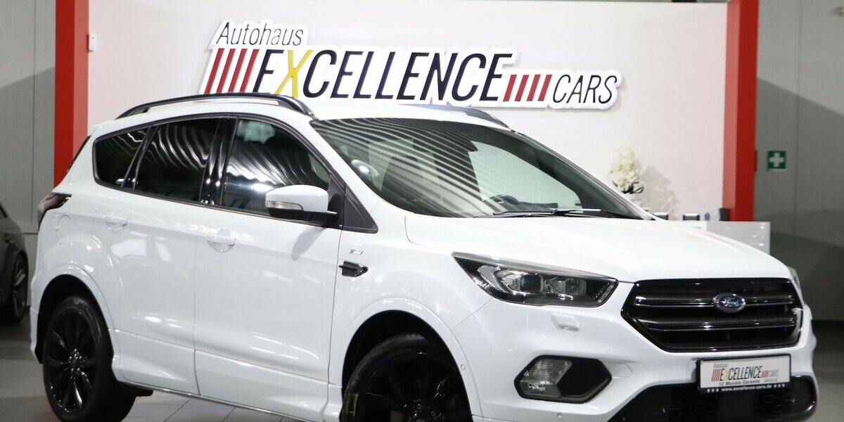 Ford Kuga ST-LINE SPORT WHITE & BLACK / XENON, LEDER 127.000 km 14.911 &euro; Hamm 59077