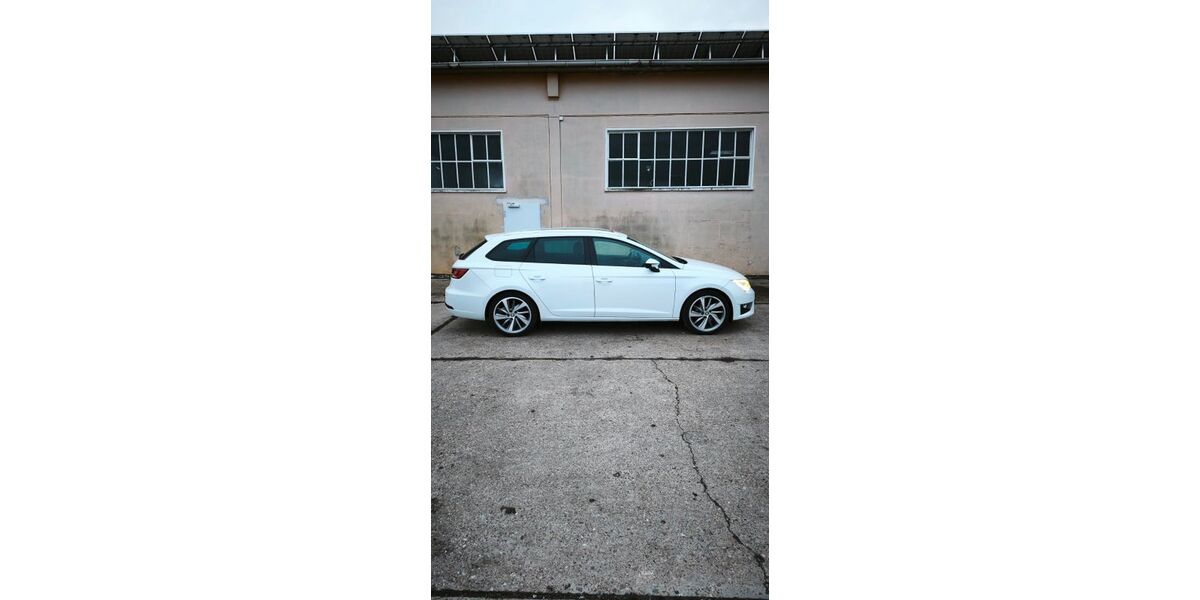 Seat Leon 243.248 km 7.200 &euro; Soest 59494