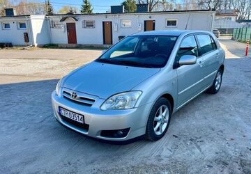 Toyota Corolla 211.000 km 2.999 &euro; Oelde 59302