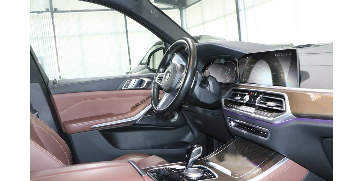 BMW X5 xDrive 40d INDIVIDUAL M-SPORTPAKET SKY-LOUNGE 116.847 km 52.777 &euro; Hamm 59077