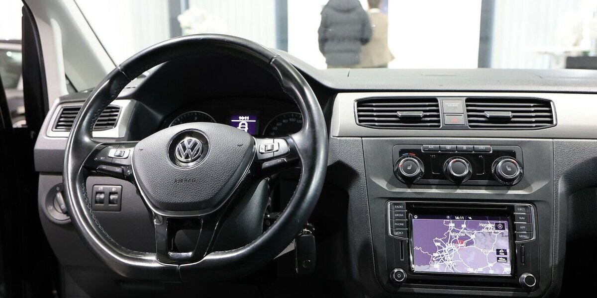 VW Caddy Maxi KOMBI 2.0 TDI DSG 1.HAND / NAVI+, ACC 143.000 km 21.444 &euro; Hamm 59077