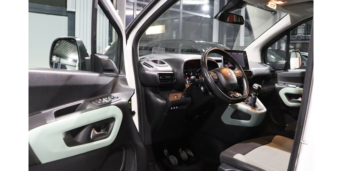 Citroen Berlingo 130 BLUE-HDI SHINE-XL 5-SITZER, 1.HAND 148.000 km 14.221 &euro; Hamm 59077