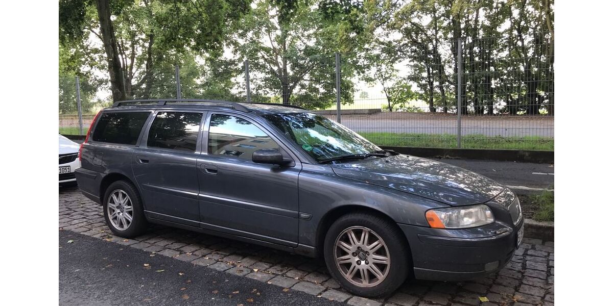 Volvo V70 303.000 km 1.900 &euro; Soest 59494