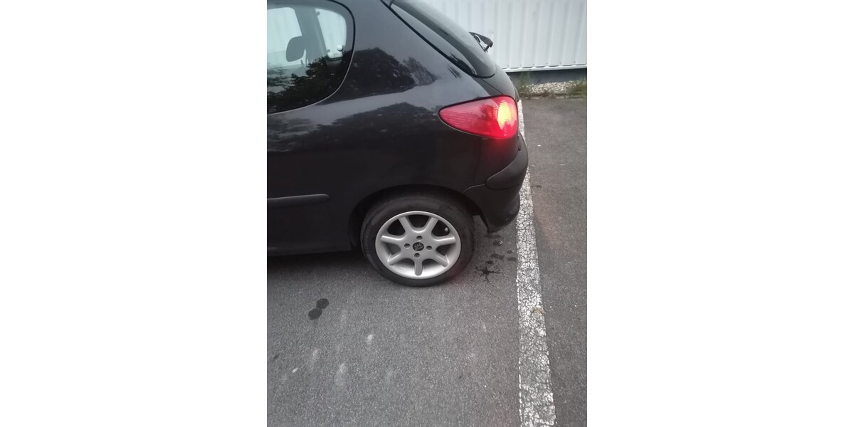 Peugeot 206 120.000 km 2.200 &euro; Werl 59457