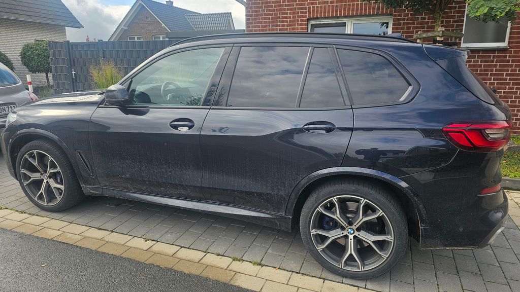 BMW X5 99.800 km 47.900 &euro; BECKUM 59269