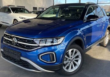 VW T-Roc 4.200 km 32.370 &euro; Lünen 44536