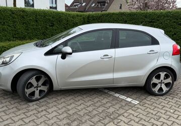 Kia Rio 148.000 km 4.500 &euro; Ahlen 59227