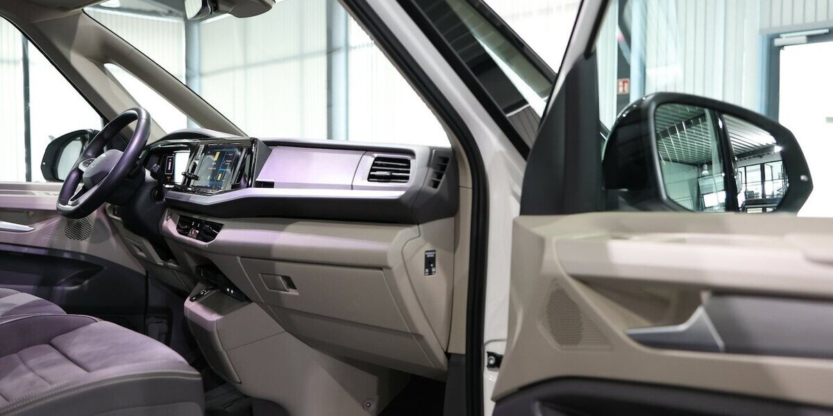 VW T7 Multivan TSI DSG LANG EDITION WHITE & BLACK 22.000 km 58.444 &euro; Hamm 59077