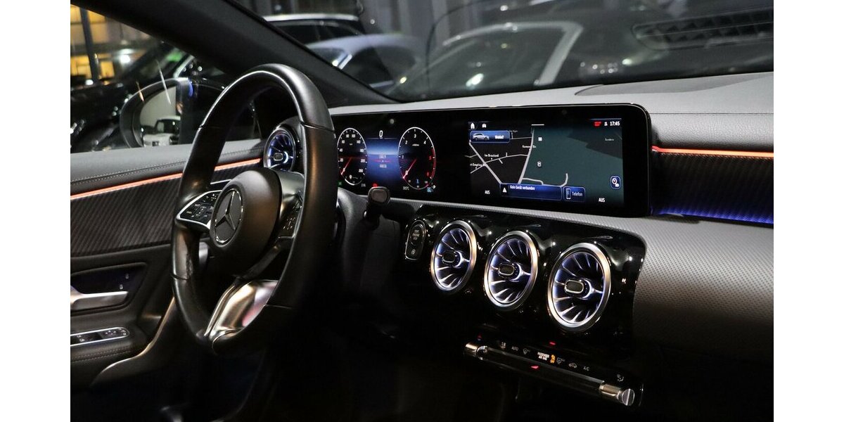 Mercedes-Benz CLA 180 Shooting Brake d PROGRESSIVE / PANORAMA 48.000 km 27.111 &euro; Hamm 59077