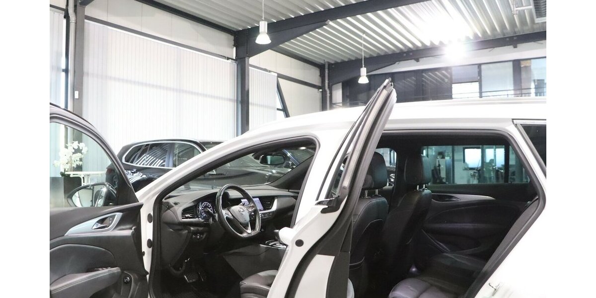 Opel Insignia 2.0 ST 4x4 OPC-LINE GSI WHITE / VC+HUD 140.000 km 19.444 &euro; Hamm 59077