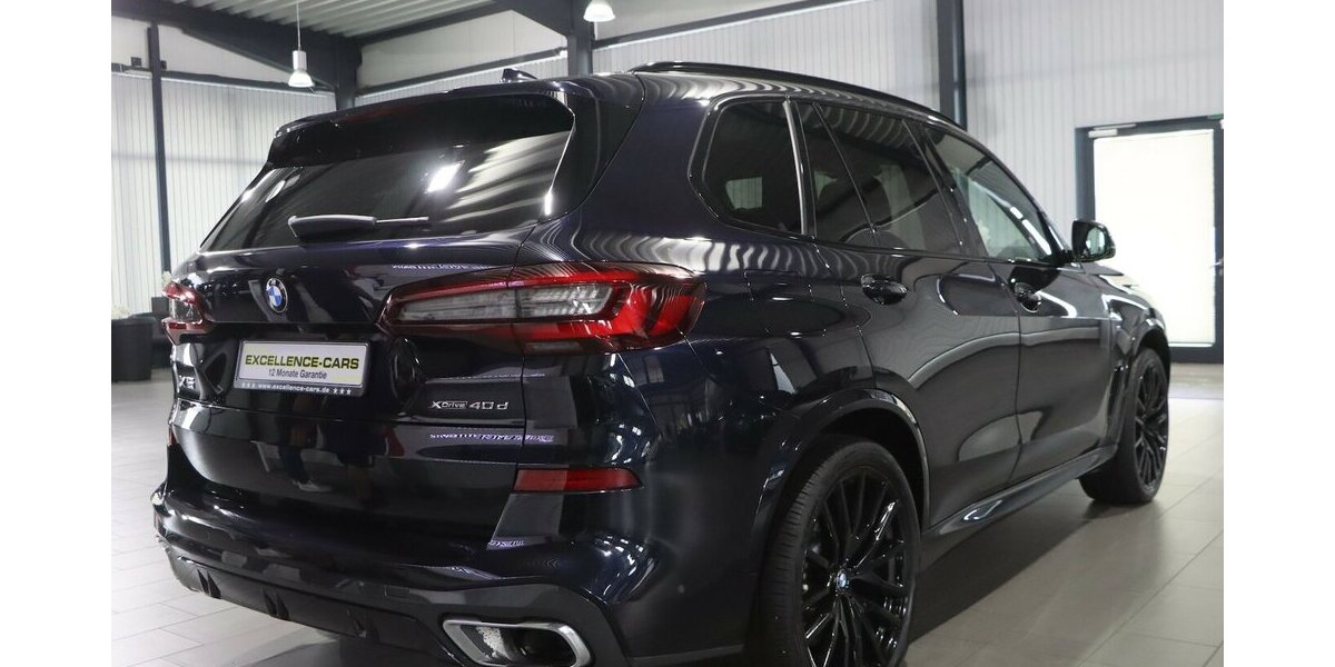 BMW X5 xDrive 40d INDIVIDUAL M-SPORTPAKET SKY-LOUNGE 116.847 km 52.777 &euro; Hamm 59077