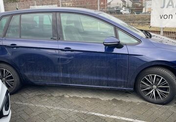 VW Golf Sportsvan 140.000 km 10.990 &euro; Hamm 59067