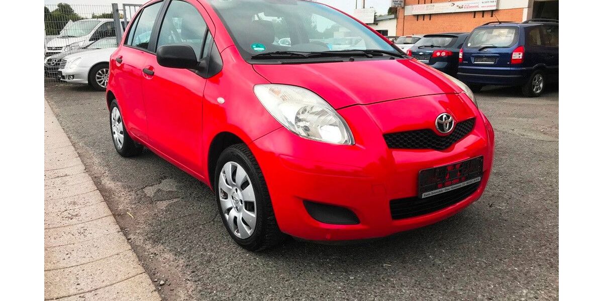 Toyota Yaris 227.741 km 2.499 &euro; Unna 59425