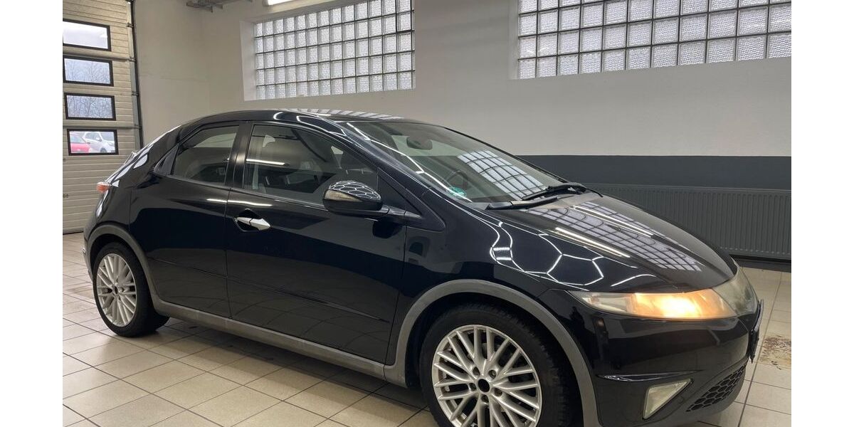 Honda Civic 257.989 km 2.399 &euro; Kamen 59174