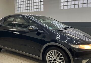 Honda Civic 257.989 km 2.599 &euro; Kamen 59174