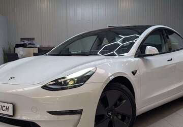 Tesla Model 3 49.953 km 29.950 &euro; Menden 58708