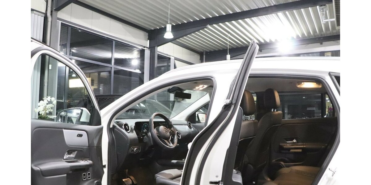 Mercedes-Benz GLA 250 e STYLE / WIDESCREEN, MATRIX-LED, LEDER 10.000 km 32.221 &euro; Hamm 59077