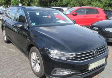 VW Passat Variant Business 2.0 TDI DSG NAVI AHK LED K 146.960 km 19.988 &euro; Bergkamen 59192