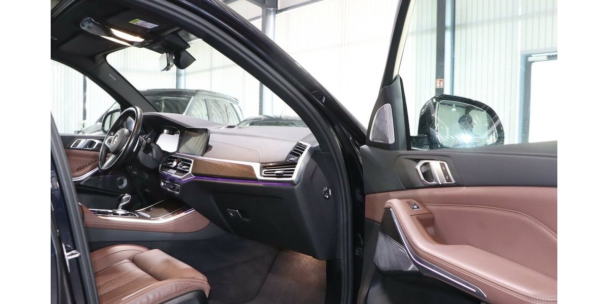 BMW X5 xDrive 40d INDIVIDUAL M-SPORTPAKET SKY-LOUNGE 116.847 km 52.777 &euro; Hamm 59077