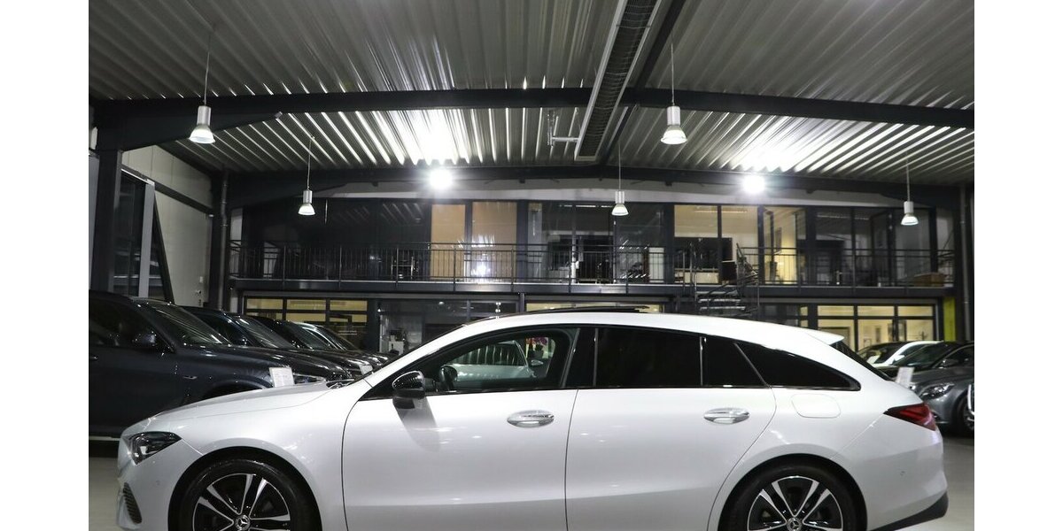 Mercedes-Benz CLA 180 Shooting Brake d PROGRESSIVE / PANORAMA 48.000 km 27.111 &euro; Hamm 59077