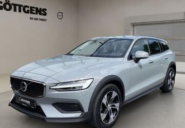 Volvo V60 Cross Country 53.942 km 35.290 &euro; Soest 59494