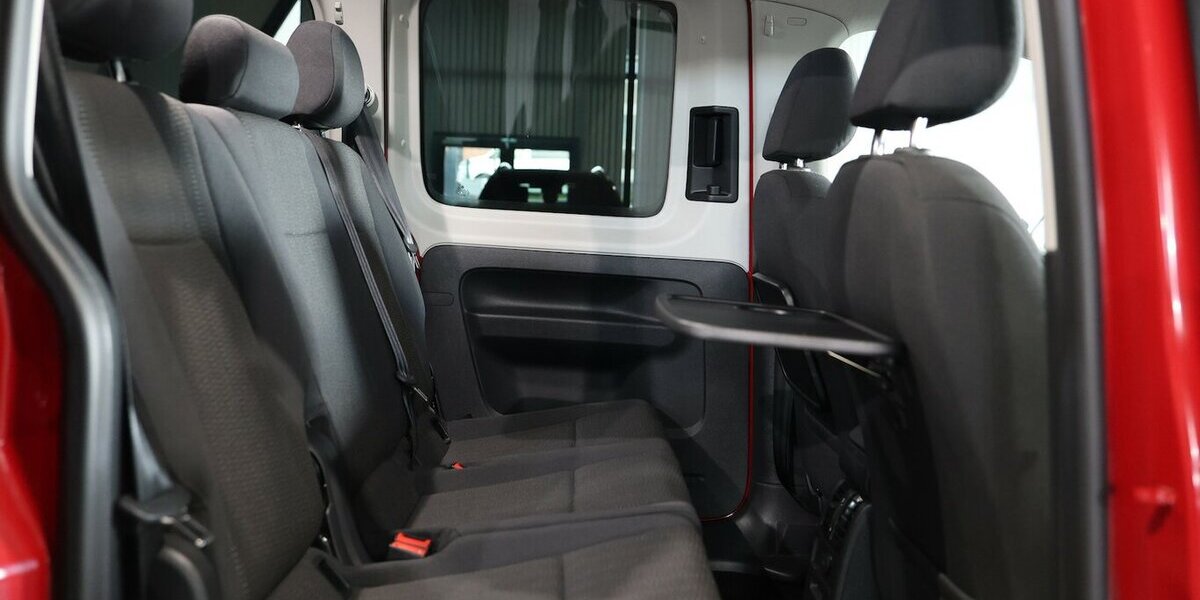 VW Caddy Maxi 1.4 TSI DSG Comfortline / 7-SITZER / 58.000 km 28.444 &euro; Hamm 59077