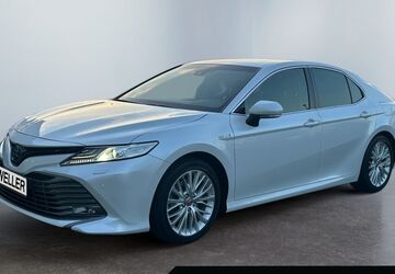 Toyota Camry 73.606 km 28.380 &euro; Hamm 59067