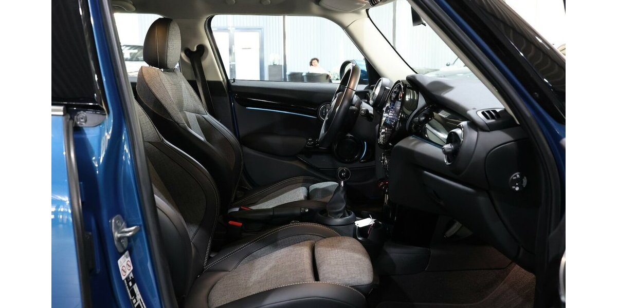 Mini ONE CLASSIC-TRIM / LED / LEDER / NAVI+APPLE 60.000 km 17.991 &euro; Hamm 59077