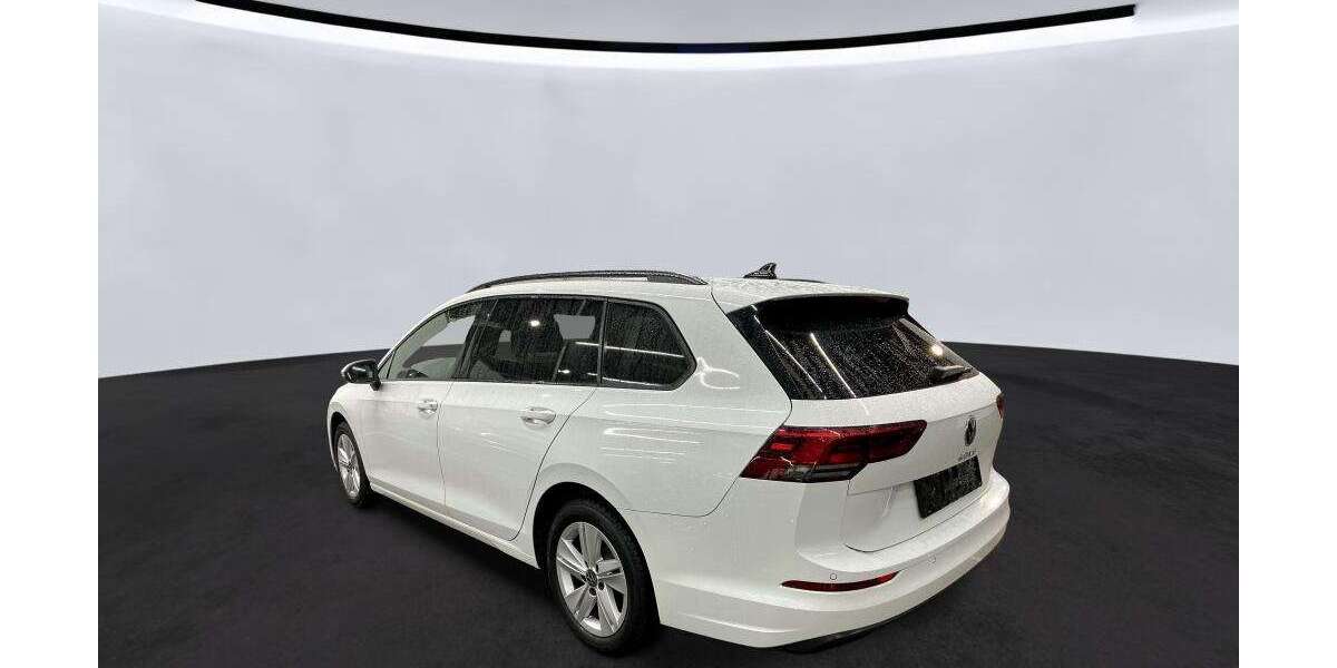 VW Golf Variant Life 2.0 TDI NAVI AHK LED ACC ALU APS 177.705 km 13.488 &euro; Bergkamen 59192