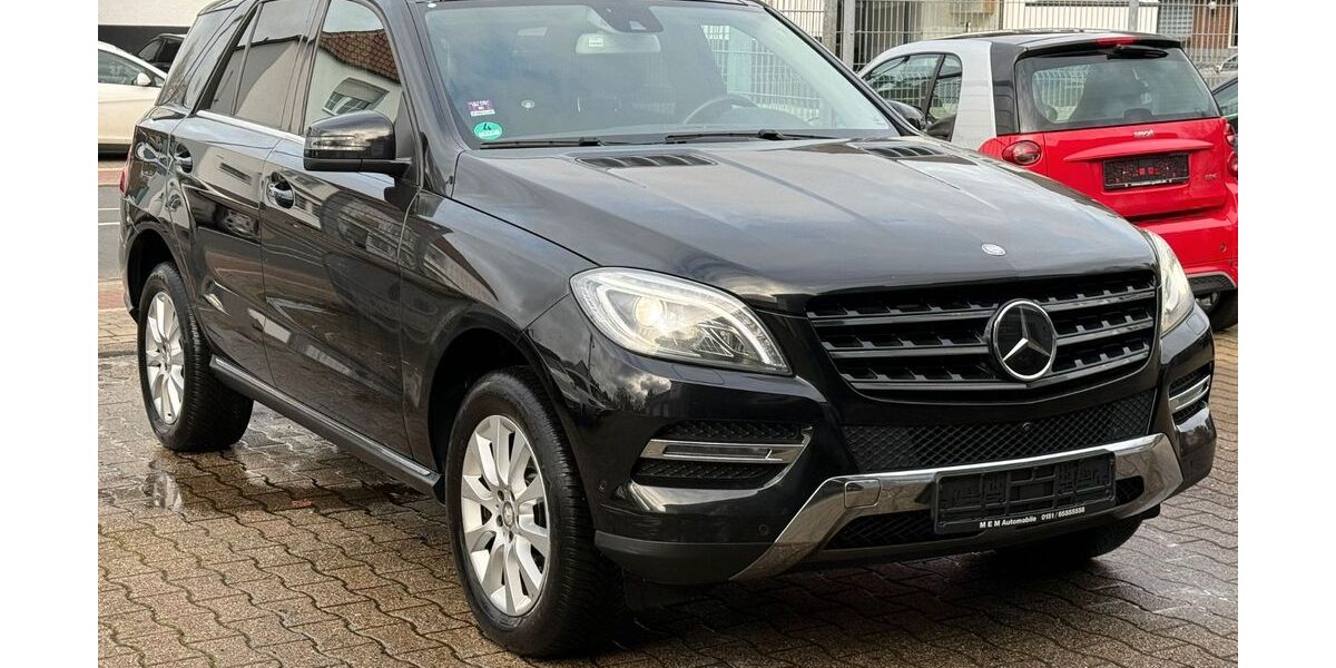 Mercedes-Benz ML 350 203.000 km 14.450 &euro; Hamm 59077