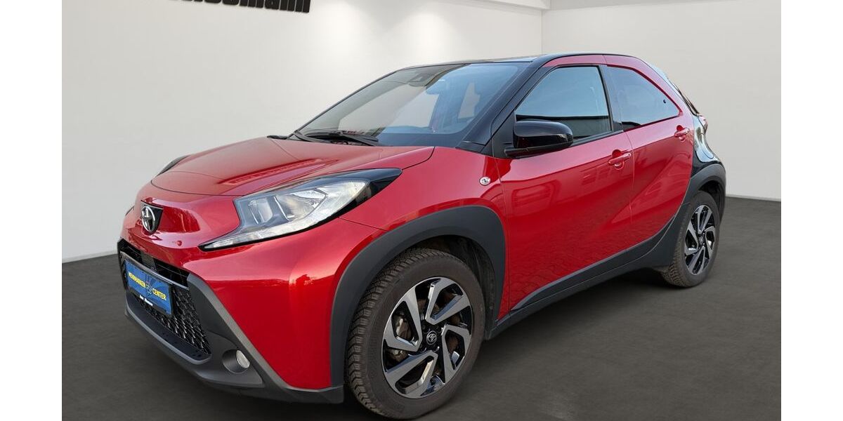 Toyota Aygo (X) 11.300 km 16.380 &euro; Ahlen 59229