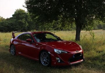 Toyota GT86 123.500 km 22.999 &euro; Kamen 59174