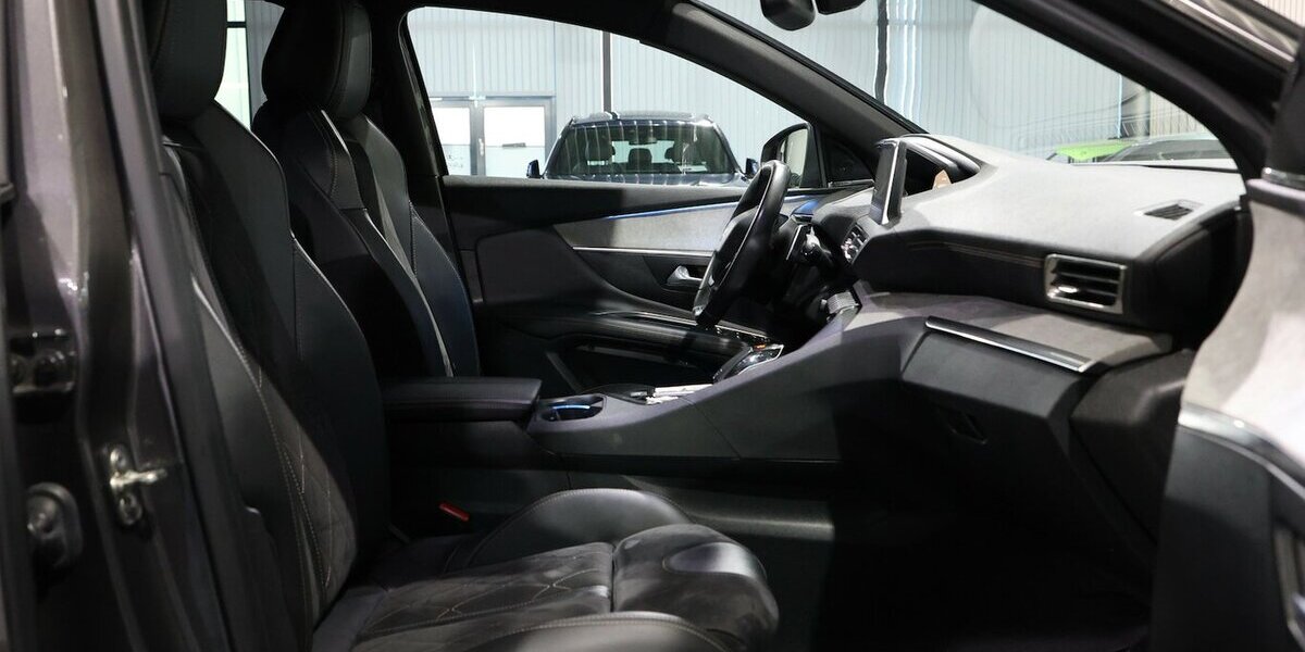 Peugeot 3008 2.0 BLUE-HDI 180 GT-LINE-SPORT / I-COCKPIT 138.000 km 18.444 &euro; Hamm 59077