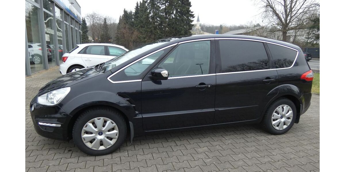 Ford S-Max 131.000 km 8.600 &euro; Bergkamen 59192