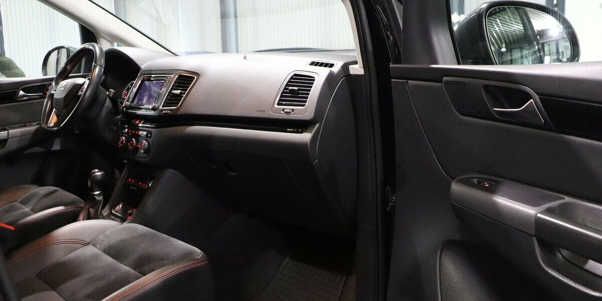 Seat Alhambra 2.0 TDI FR-LINE SPORT / 7-SITZER, XENON 149.000 km 19.444 &euro; Hamm 59077