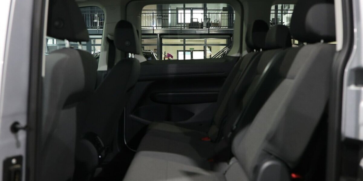 VW Caddy Maxi 1.5 TSI Comfortline / 7-SITZER / LED 27.000 km 27.991 &euro; Hamm 59077