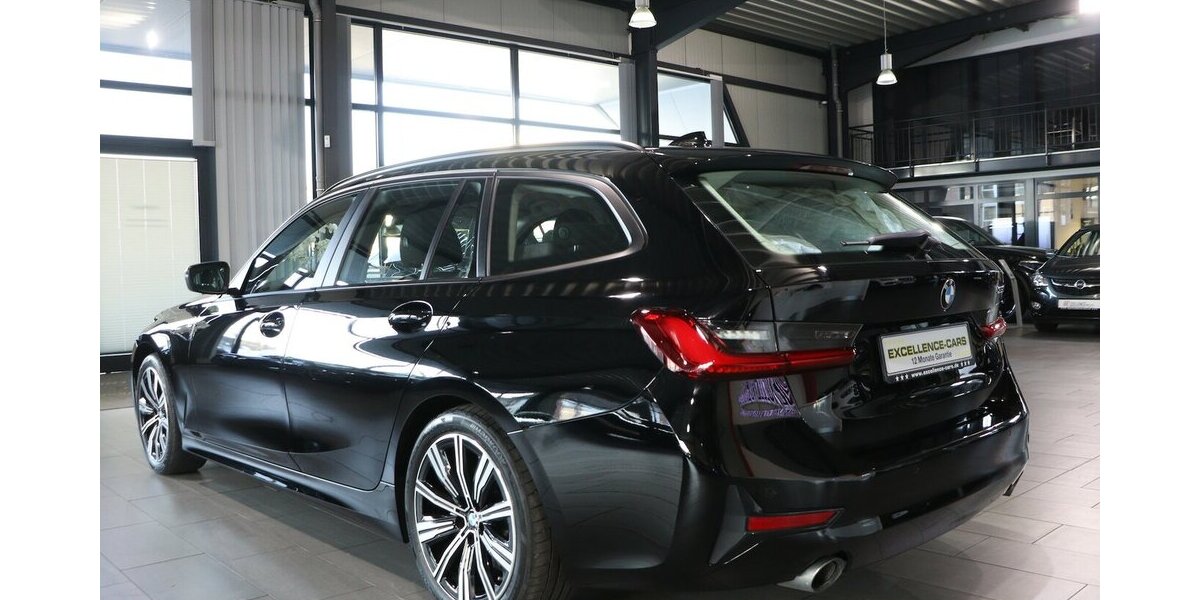 BMW 330d Touring ADVANTAGE / LED / LIVE+NAVI+ 149.000 km 22.444 &euro; Hamm 59077