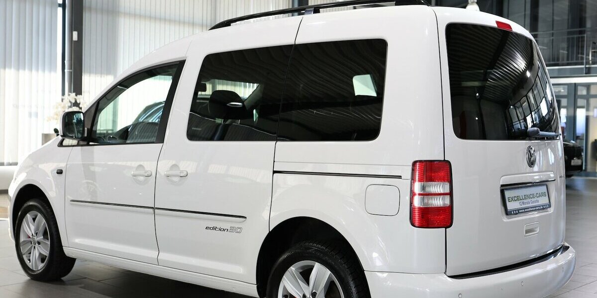 VW Caddy KOMBI 1.6 TDI DSG EDITION-30 WHITE & BLACK 144.000 km 15.111 &euro; Hamm 59077