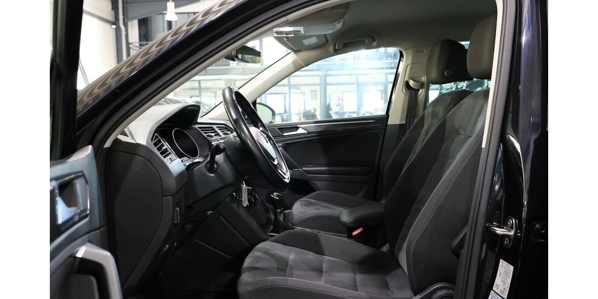 VW Tiguan 2.0 TDI HIGHLINE / LED, ACC+LANE, AHK 141.000 km 18.777 &euro; Hamm 59077