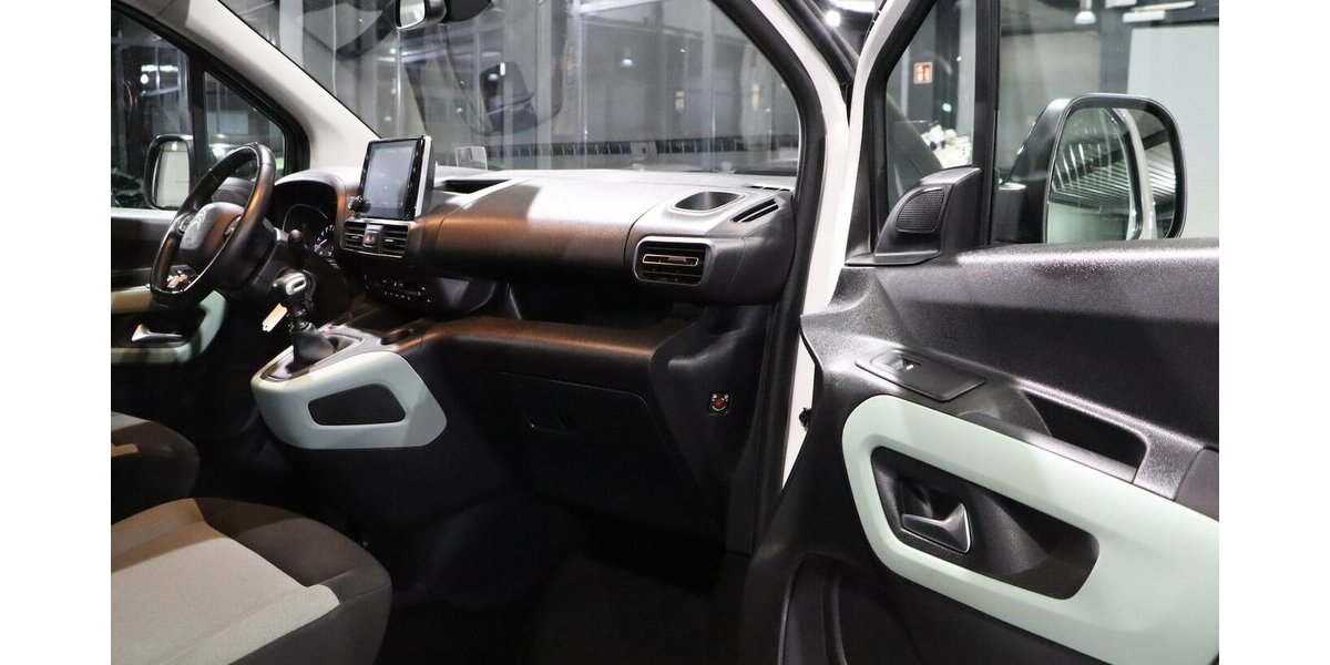 Citroen Berlingo 130 BLUE-HDI SHINE-XL 5-SITZER, 1.HAND 148.000 km 14.221 &euro; Hamm 59077