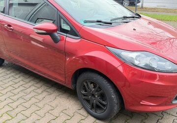 Ford Fiesta 141.000 km 2.750 &euro; Hamm 59077