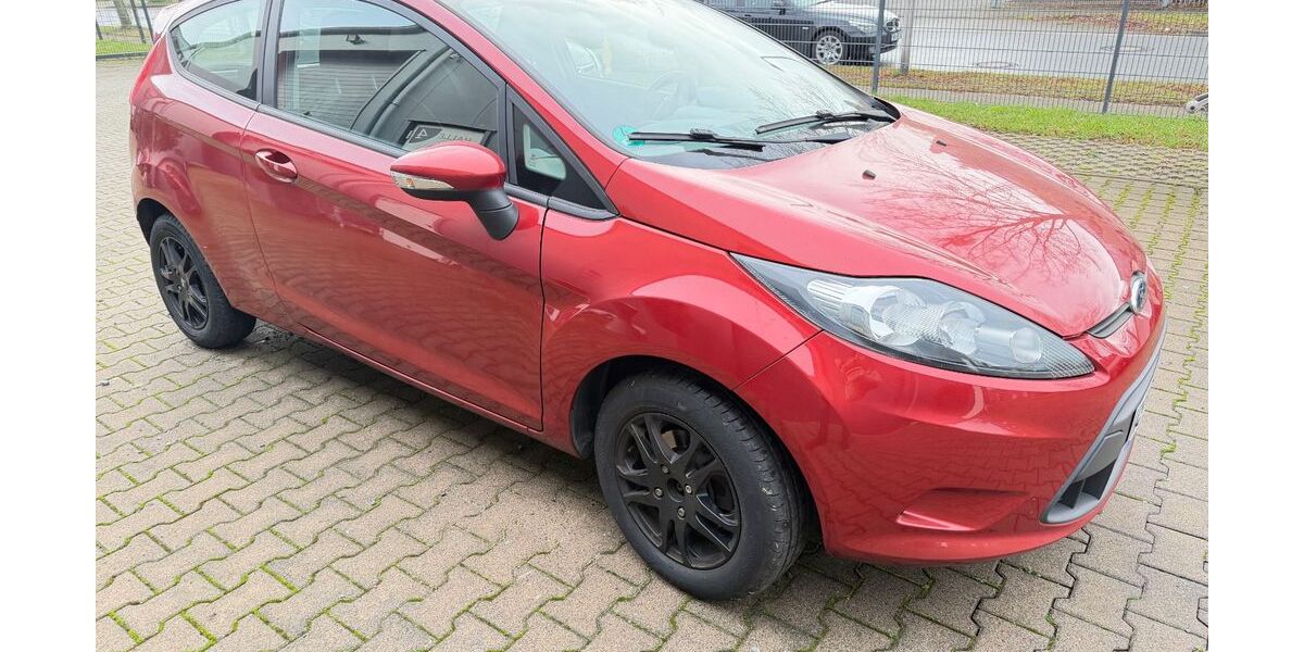 Ford Fiesta 141.000 km 2.750 &euro; Hamm 59077