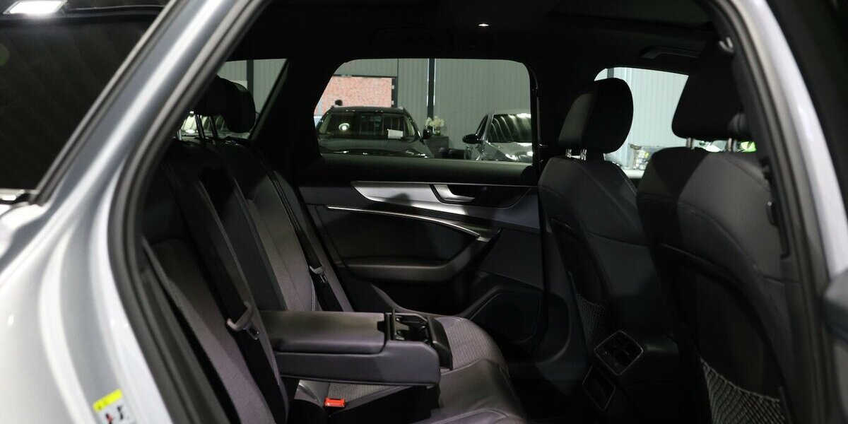 Audi A6 Avant 40 TDI S-LINE BLACK / PANORAMA, LED, VC 30.000 km 42.777 &euro; Hamm 59077